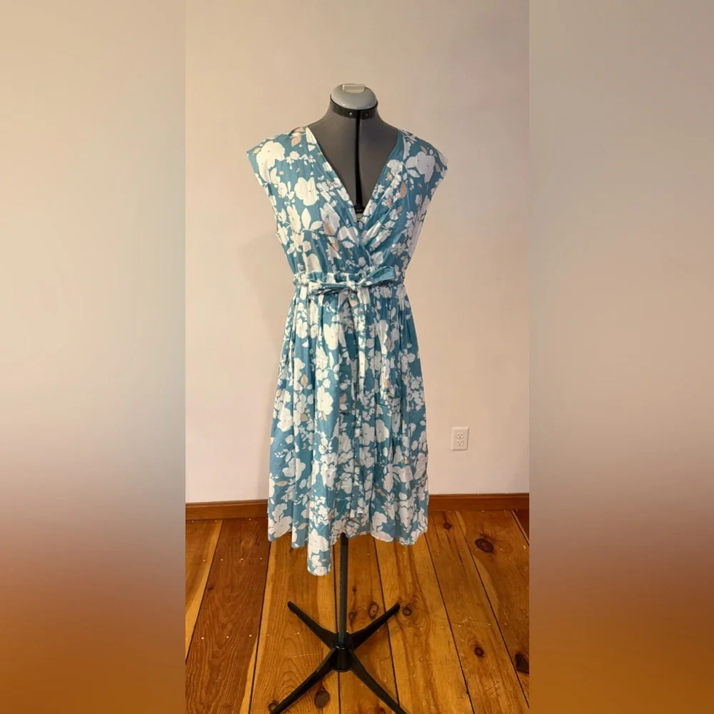 Floral Midi Dress in Teal and White - Picture 4 of 6